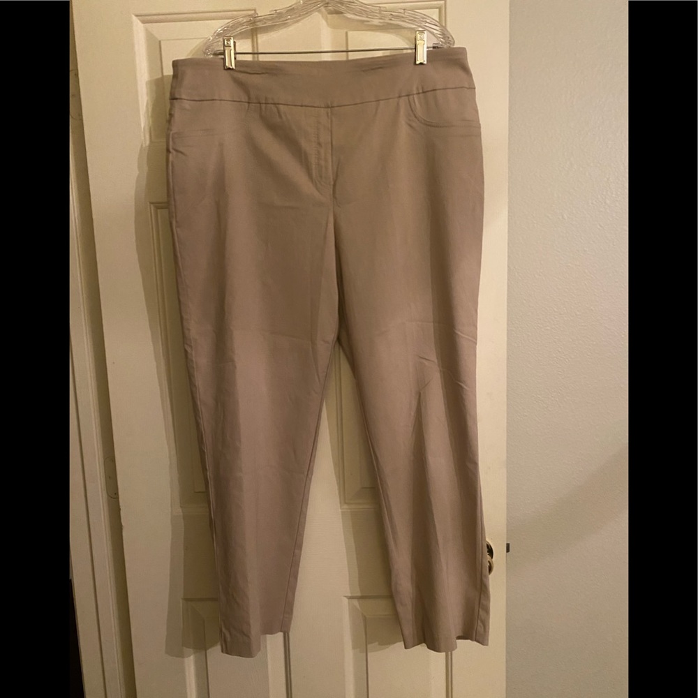 Women’s Ruby Rd, stretch, elastic waist, size 18 pants